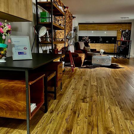 Underground Apartment Bratislava-Nivy ภายนอก รูปภาพ