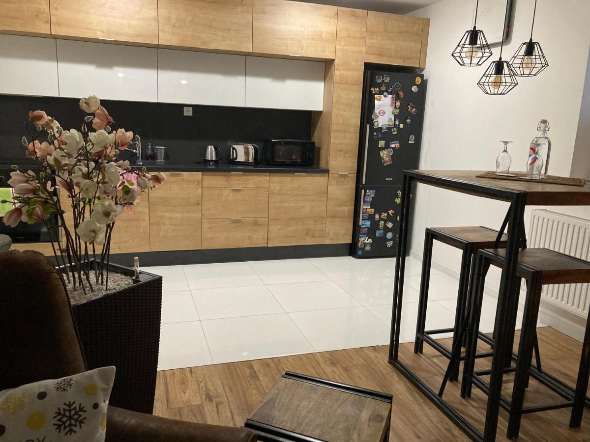 Underground Apartment Bratislava-Nivy ภายนอก รูปภาพ